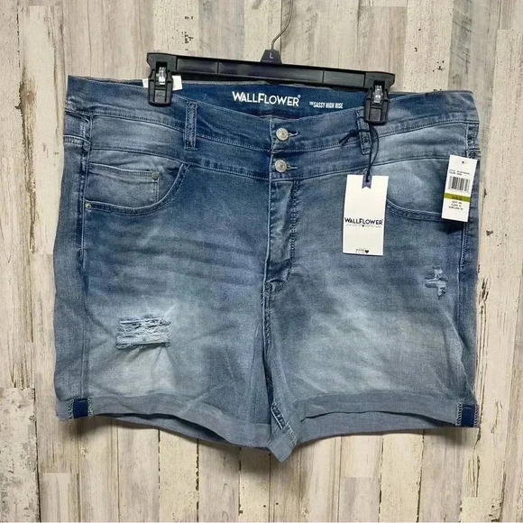 Wallflower Pants - Wallflower Jean Shorts Sassy High Rise Shorty Shorts Size 22 NWT
A2